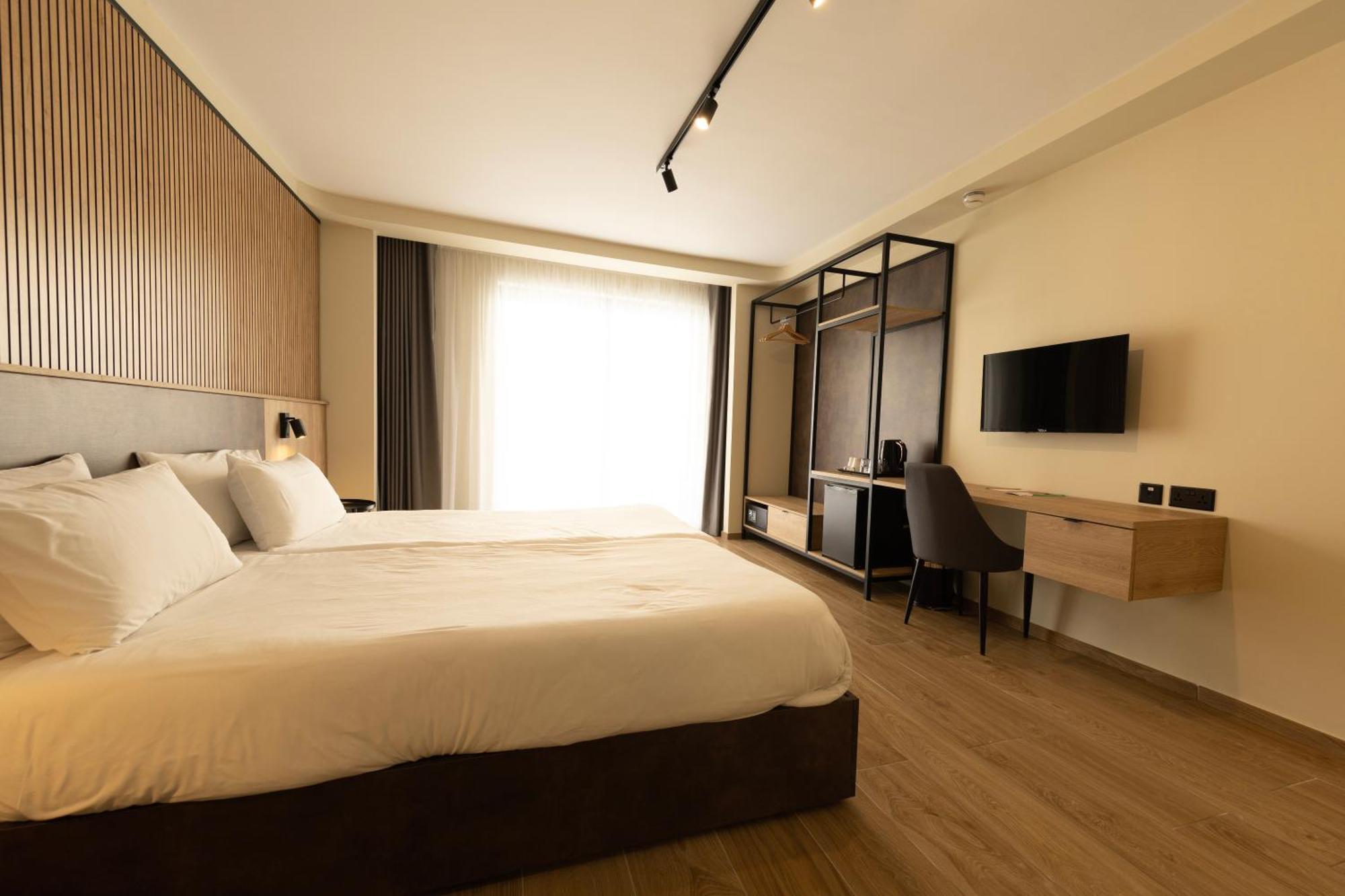 East Sliema Suites Екстериор снимка