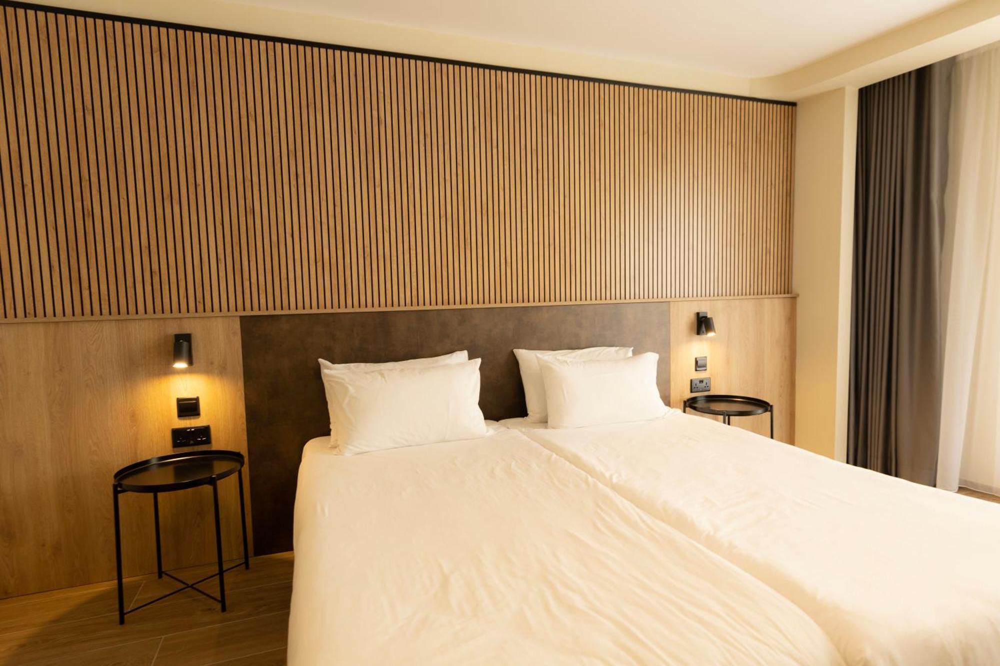 East Sliema Suites Екстериор снимка