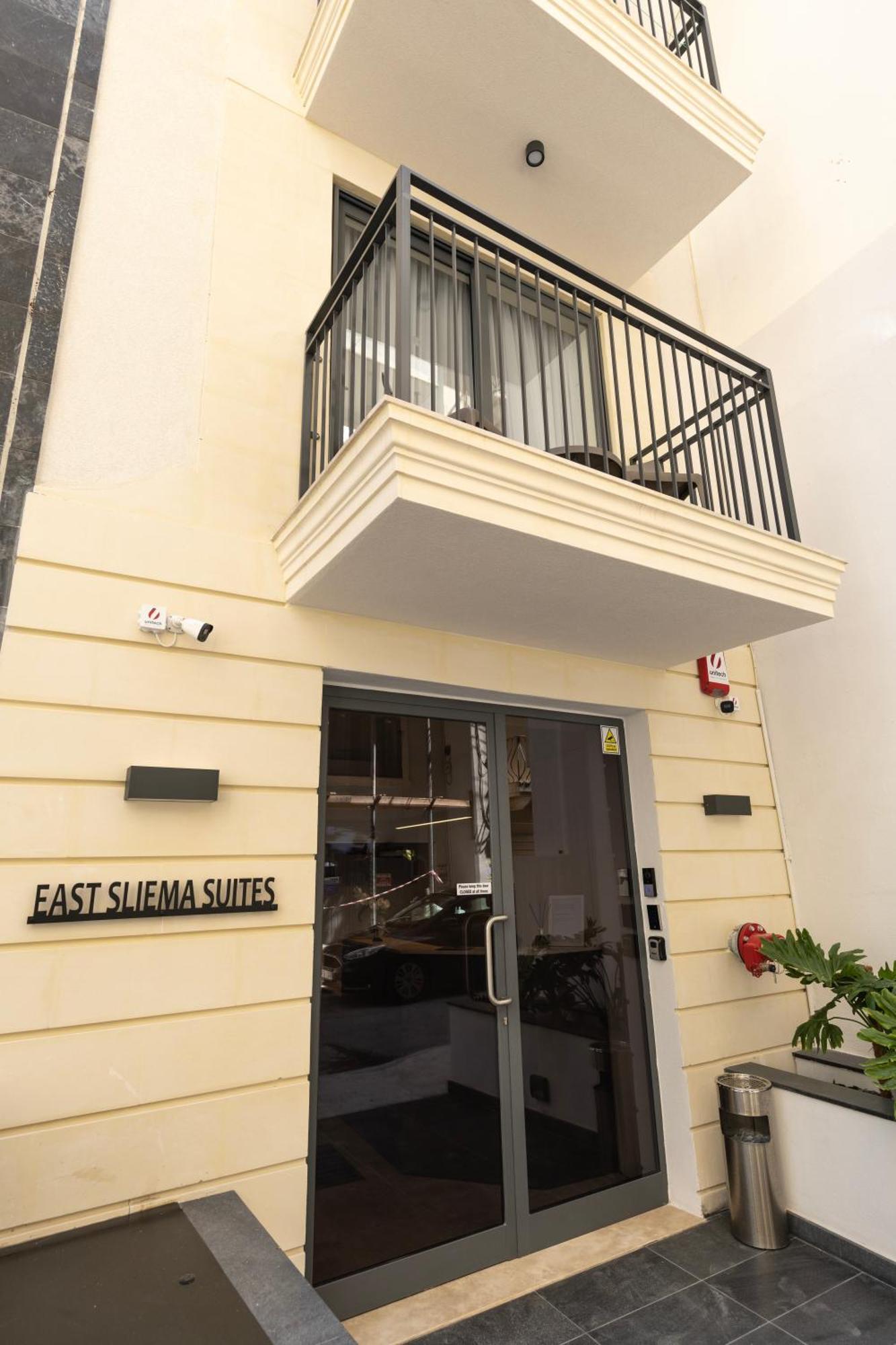 East Sliema Suites Екстериор снимка