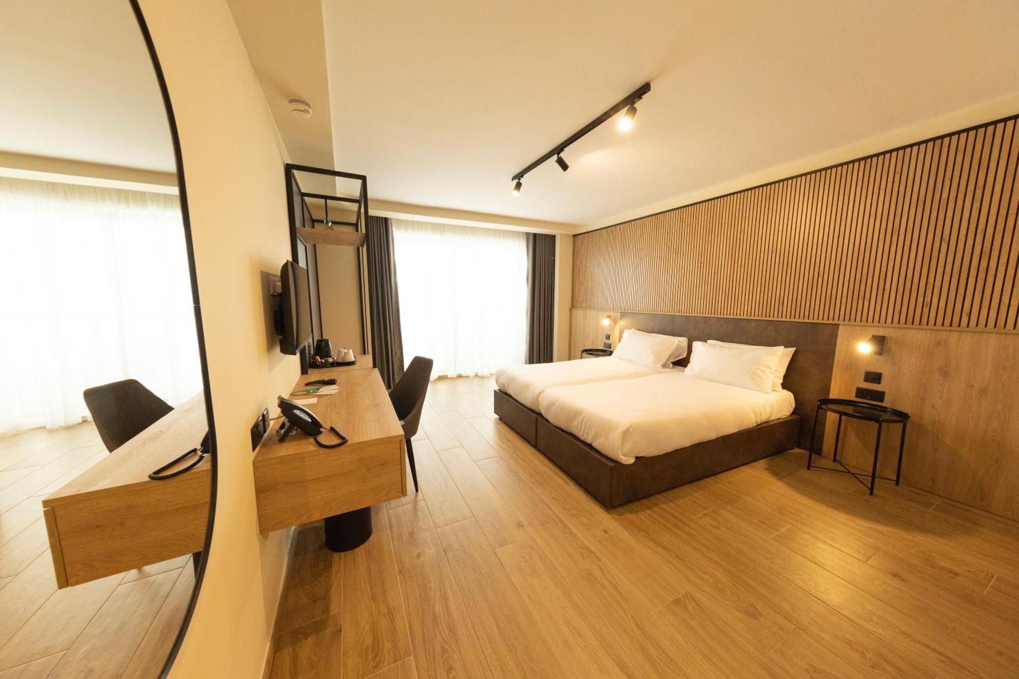 East Sliema Suites Екстериор снимка